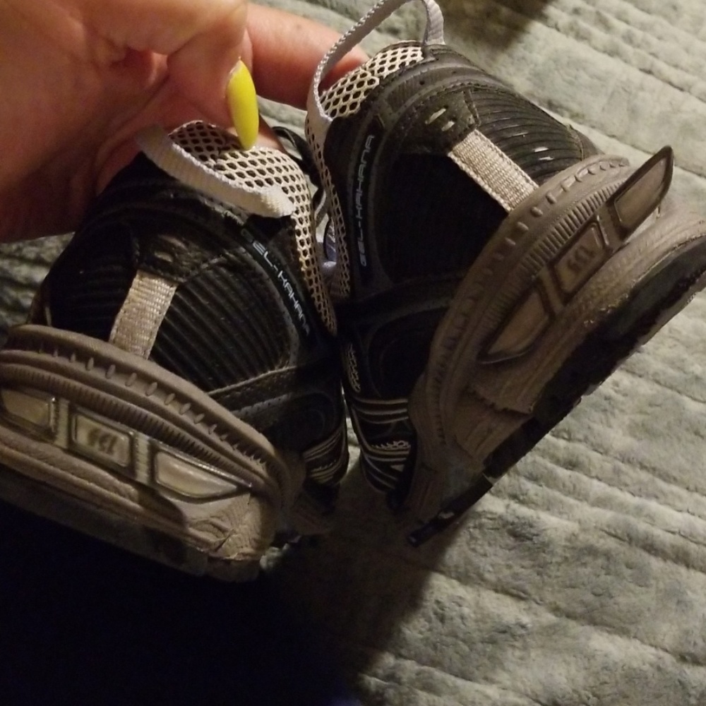 Basic Sneakers - image 4